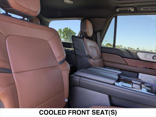 Used 2024 Lincoln Navigator Reserve AWD/4WD image 23