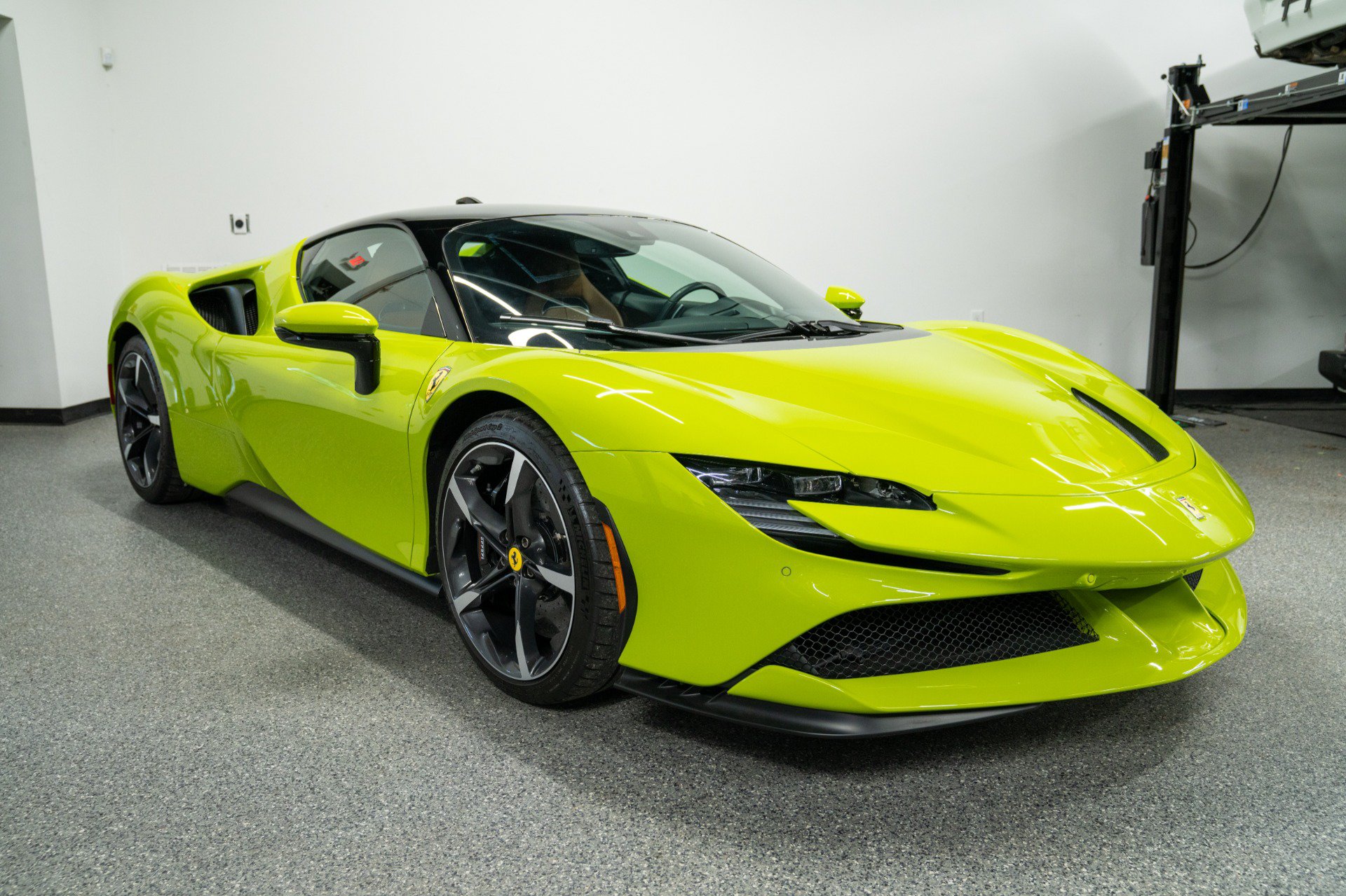 Used 2022 Ferrari SF90 Stradale AWD/4WD image 3