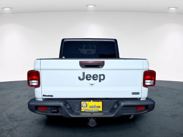 Used 2023 Jeep Gladiator Overland AWD/4WD image 10