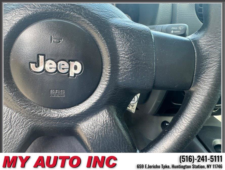 Used 2006 Jeep Liberty Sport w/ Off Road Group AWD/4WD image 18