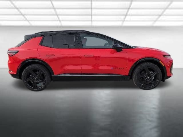 New 2026 Chevrolet Equinox EV RS FWD image 32