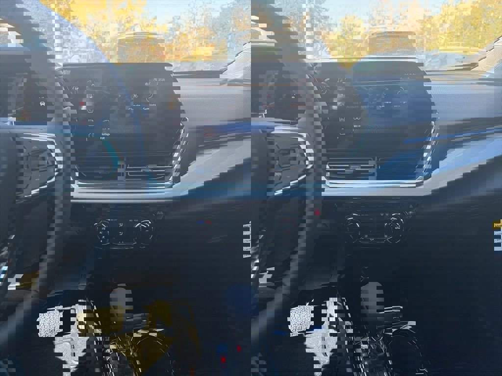 New 2026 Chevrolet Trax LT w/ Driver Confidence Package image 17