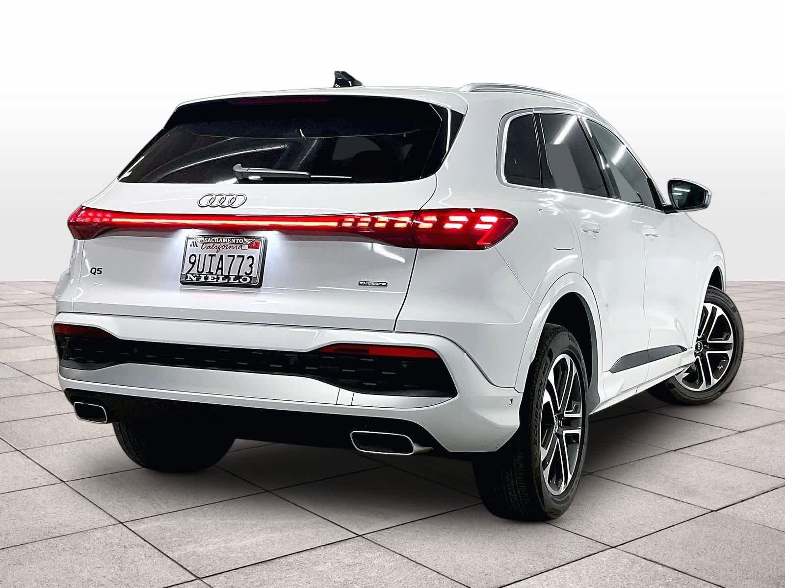 Certified 2025 Audi Q5 Premium w/ Convenience Package AWD/4WD image 14