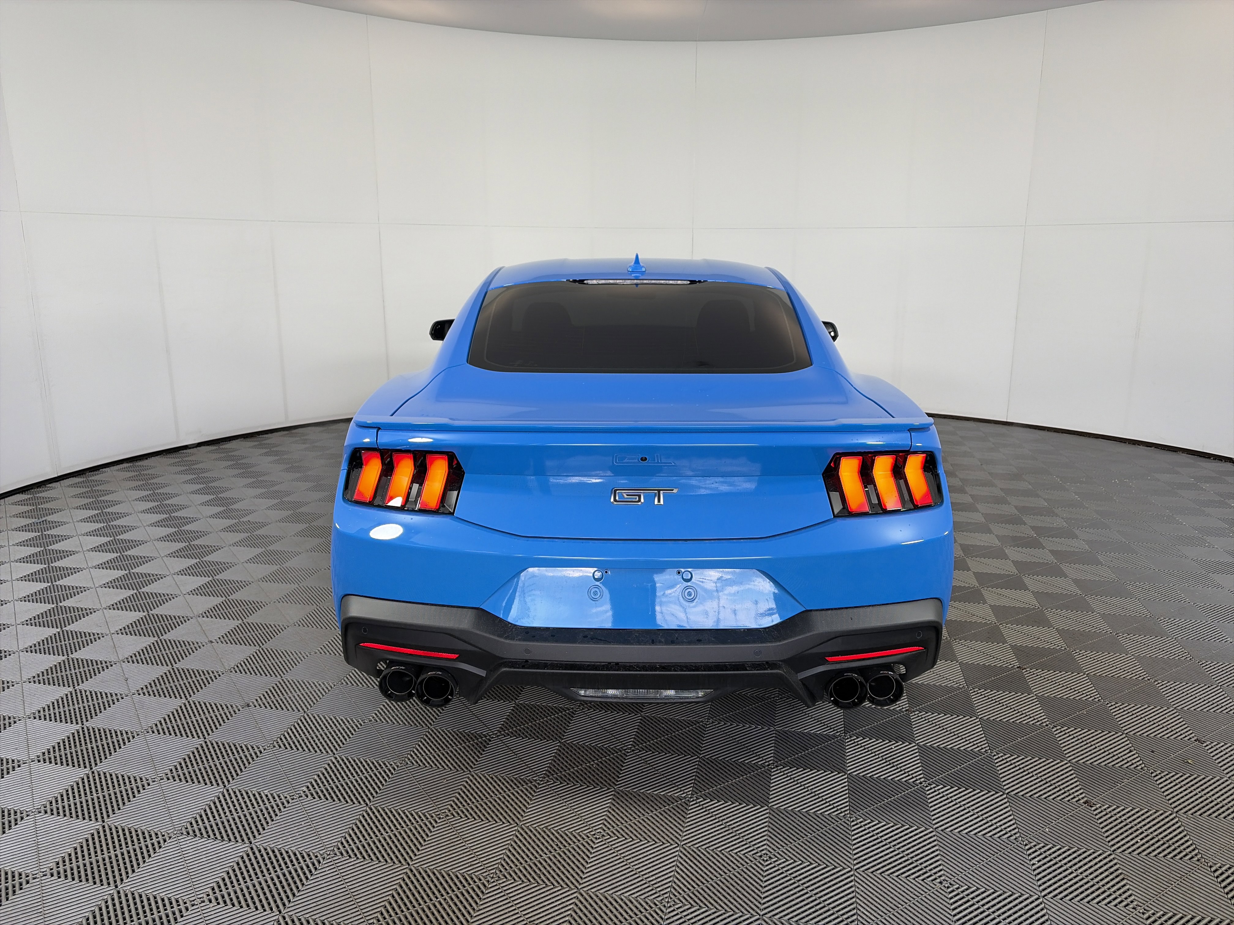 Used 2025 Ford Mustang GT Premium RWD image 8
