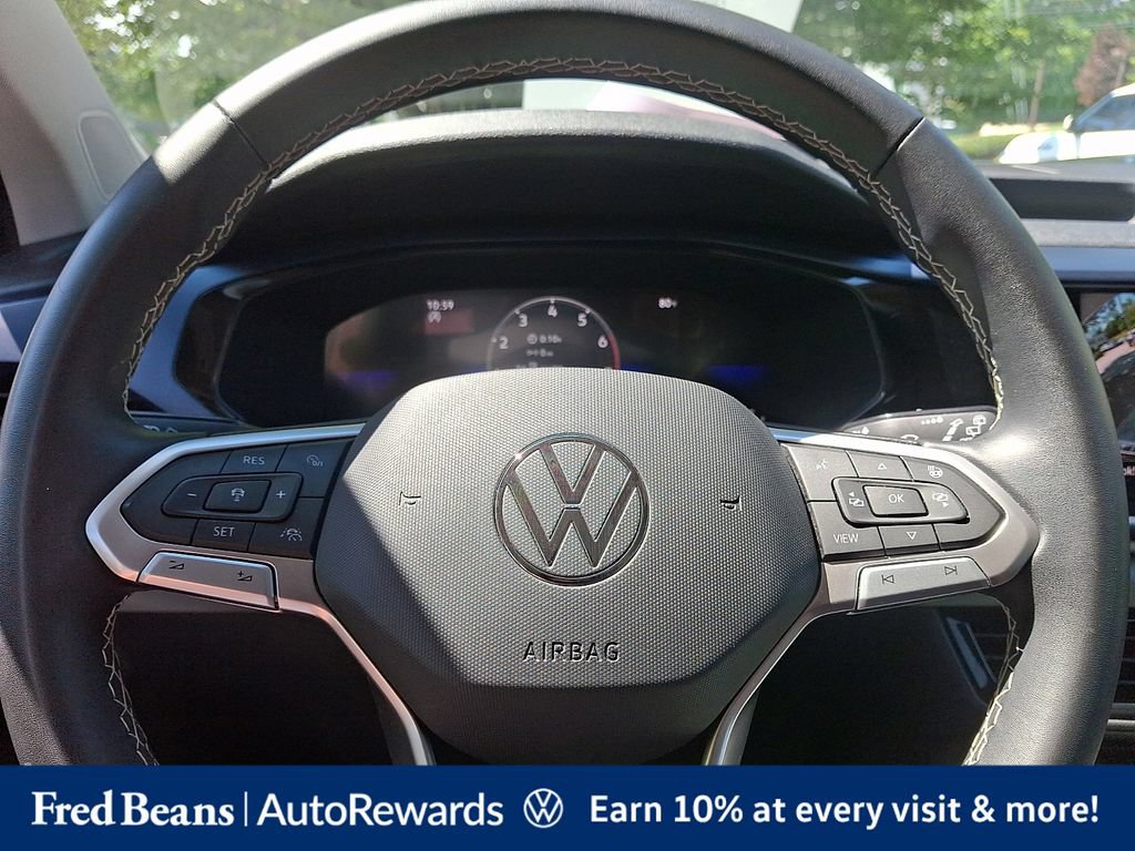 Certified 2023 Volkswagen Taos SE w/ Black Wheel Package FWD image 24
