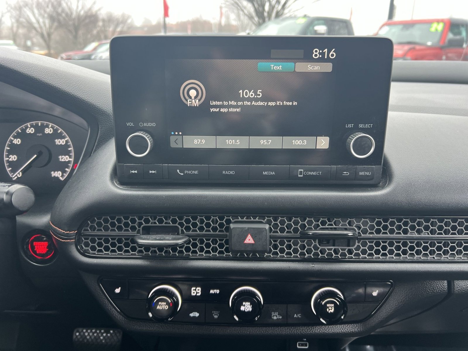 Used 2023 Honda HR-V Sport image 17