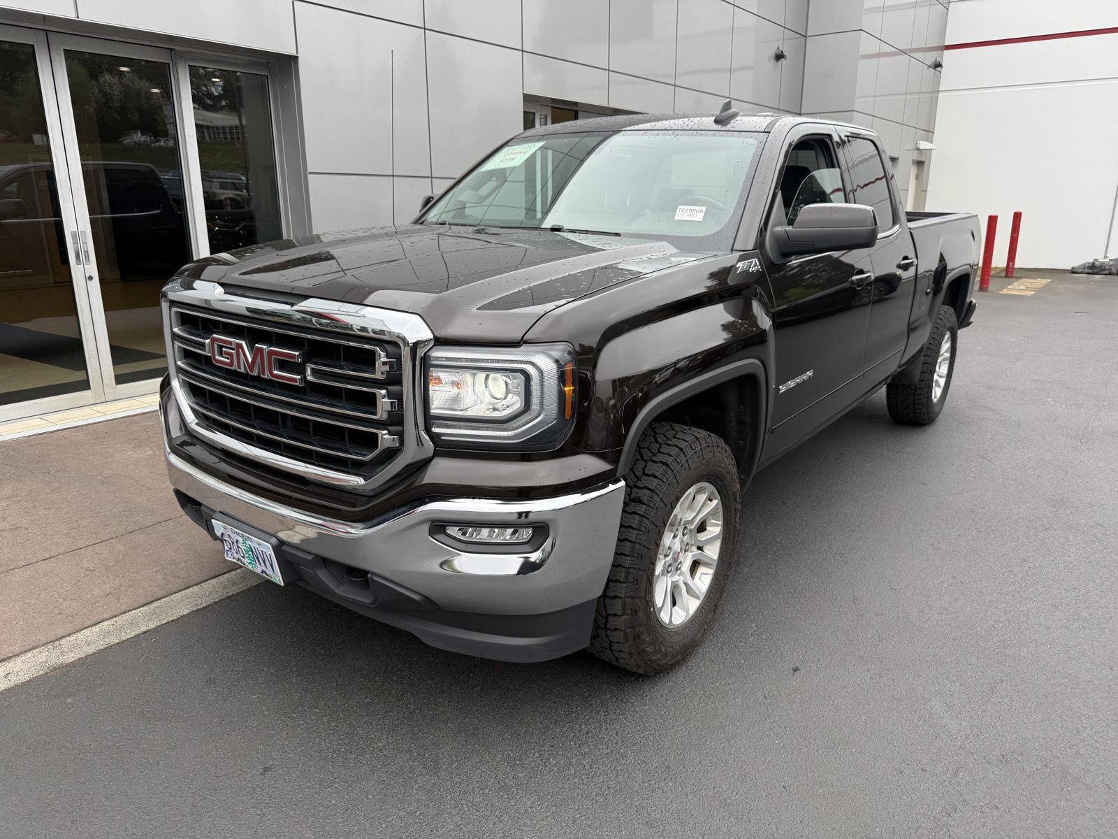 Used 2019 GMC Sierra 1500 SLE w/ SLE Value Package AWD/4WD image 1