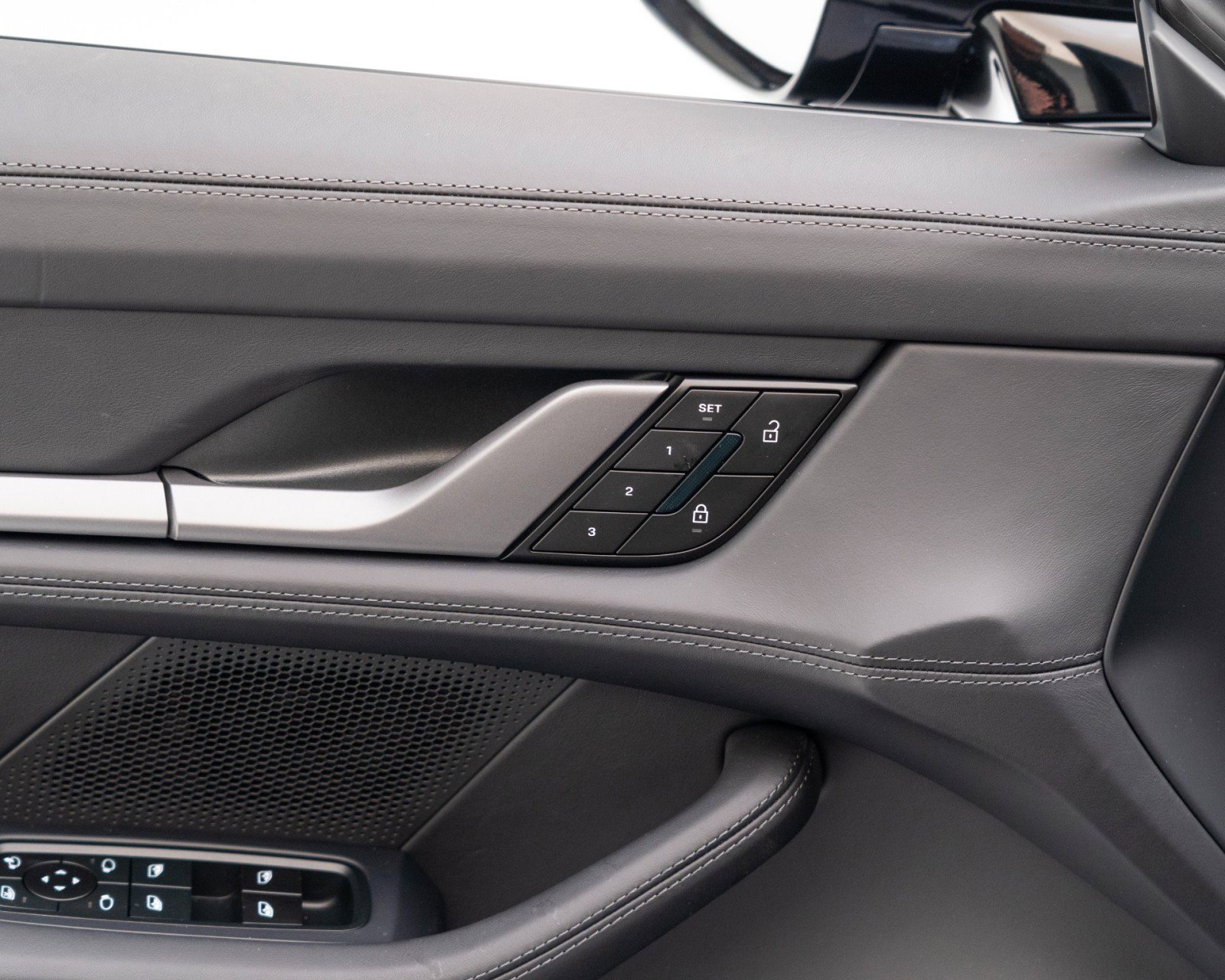 New 2026 Porsche Taycan GTS image 25