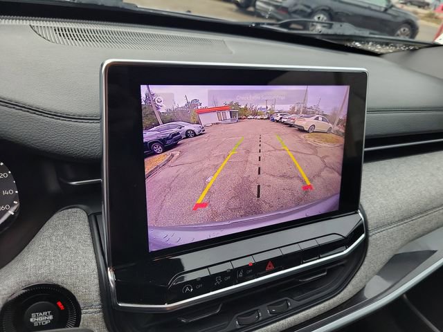 Used 2024 Jeep Compass Latitude w/ Altitude Special Edition image 22