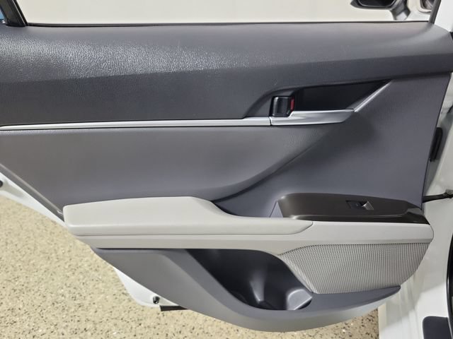 Used 2022 Toyota Camry LE FWD image 14