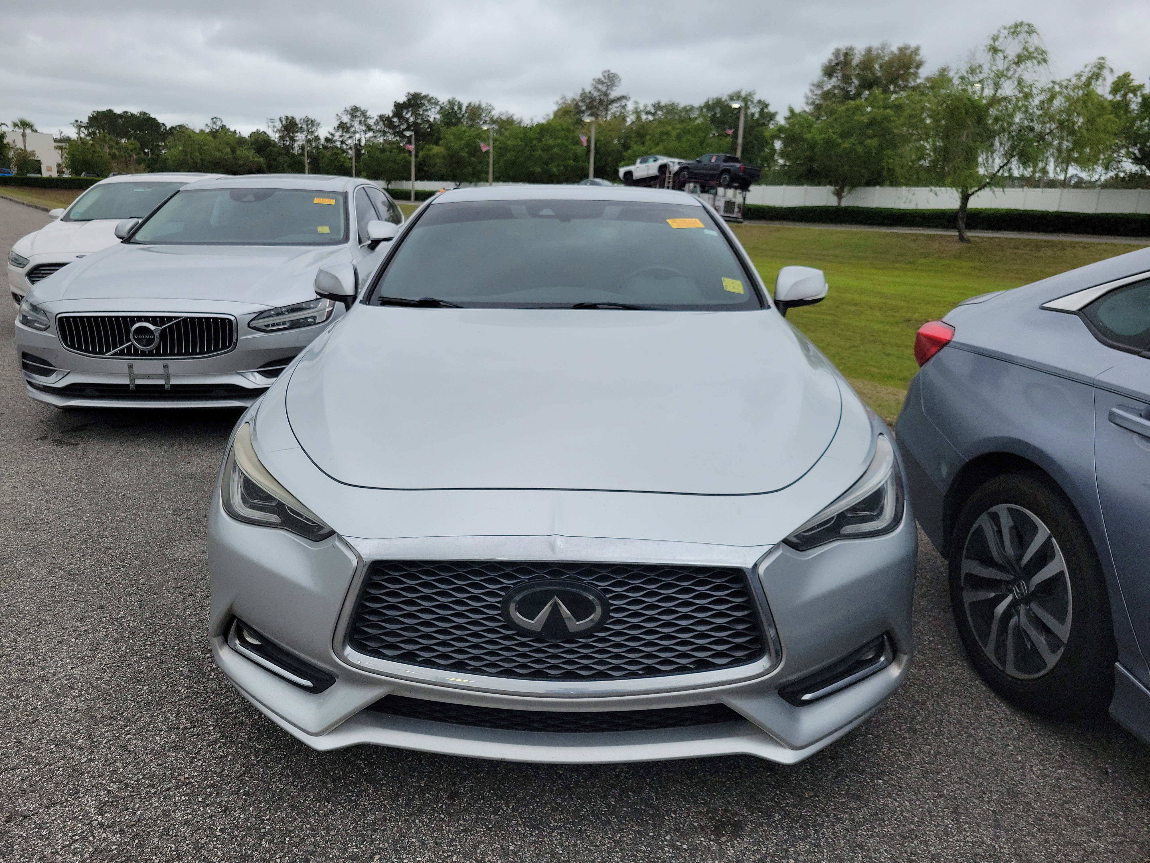 Used 2020 INFINITI Q60 3.0t Luxe AWD/4WD image 2