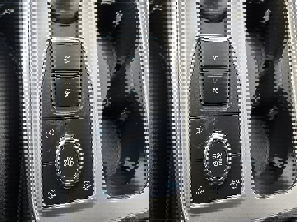 Used 2023 Ford Explorer XLT w/ Equipment Group 202A image 16