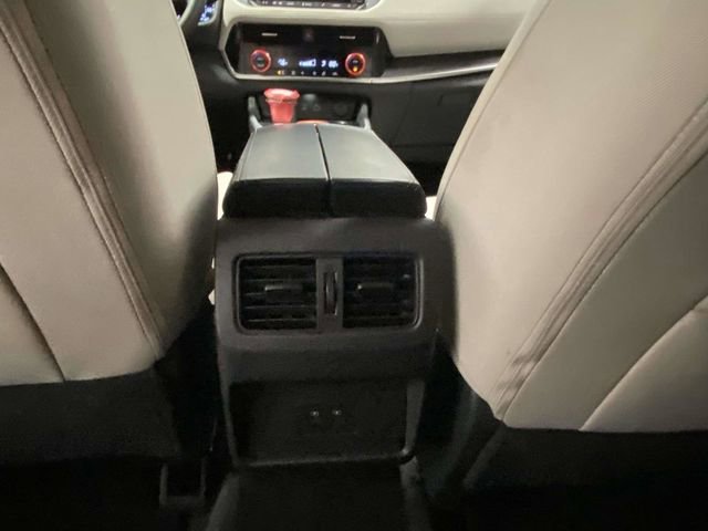 Used 2022 Nissan Rogue SV image 10