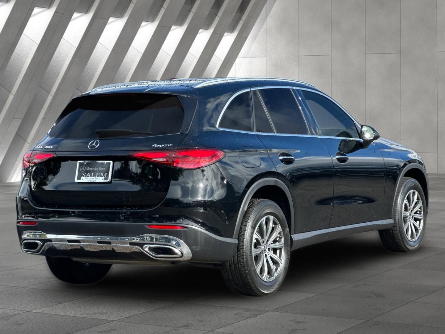 Certified 2024 Mercedes-Benz GLC 300 4MATIC image 4