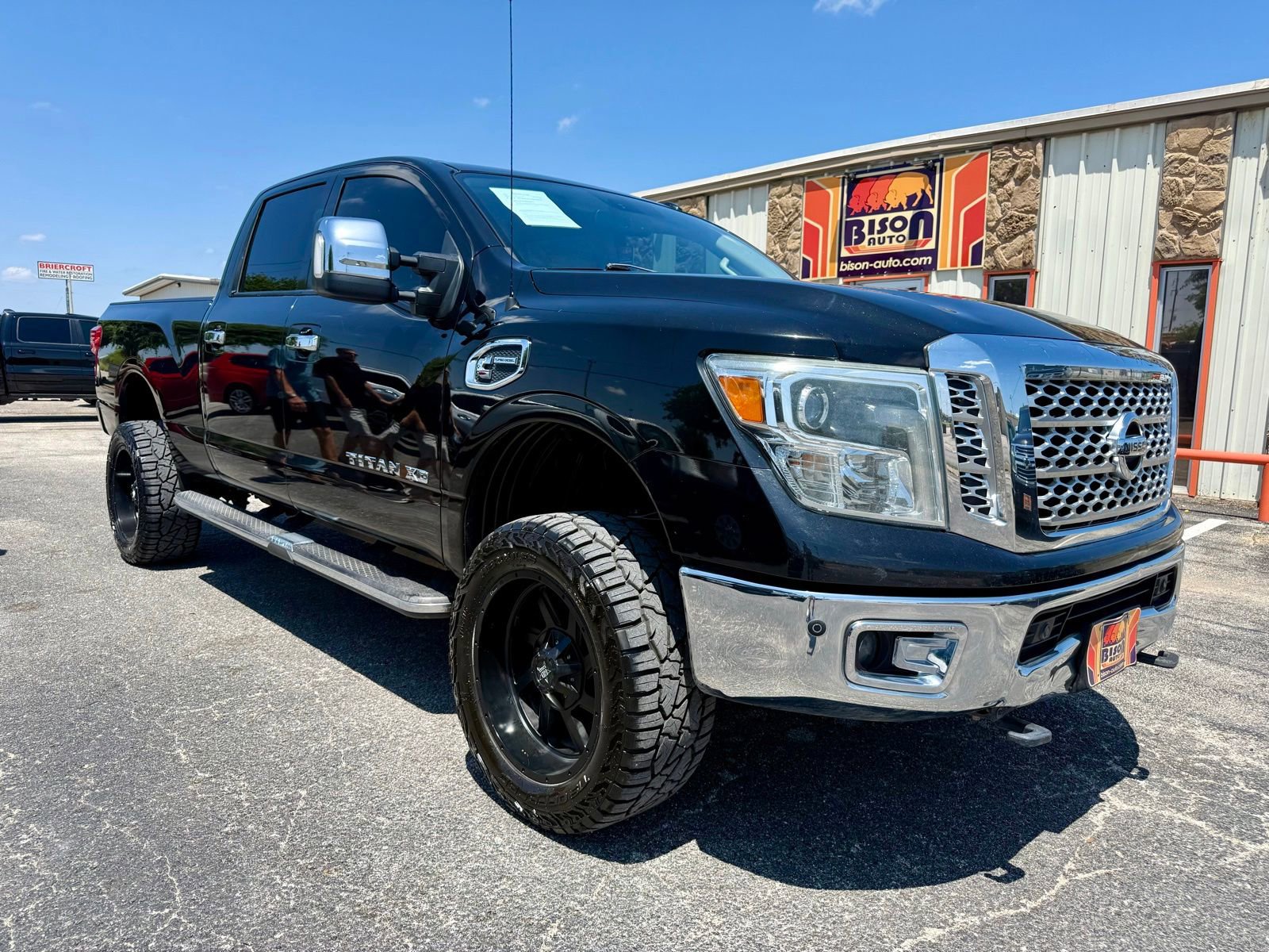 Used 2016 Nissan Titan SL AWD/4WD image 1
