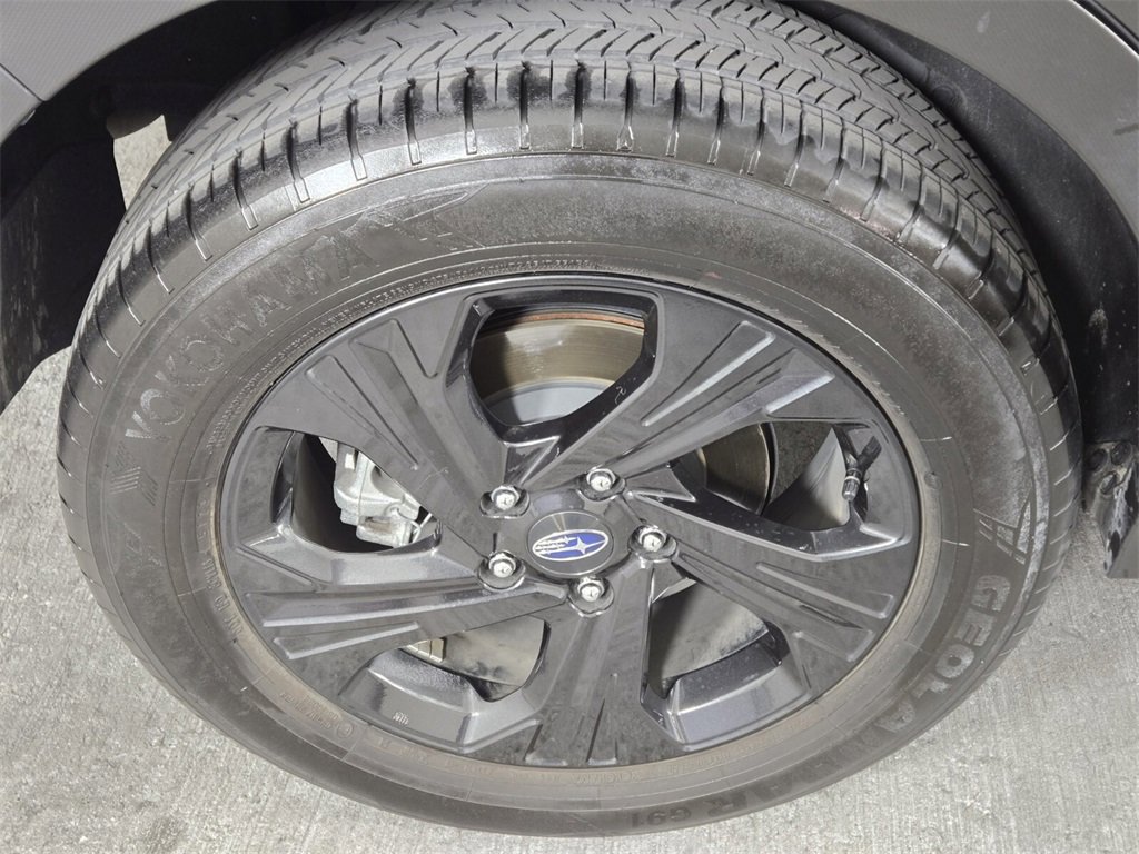 Certified 2024 Subaru Crosstrek 2.0i image 9