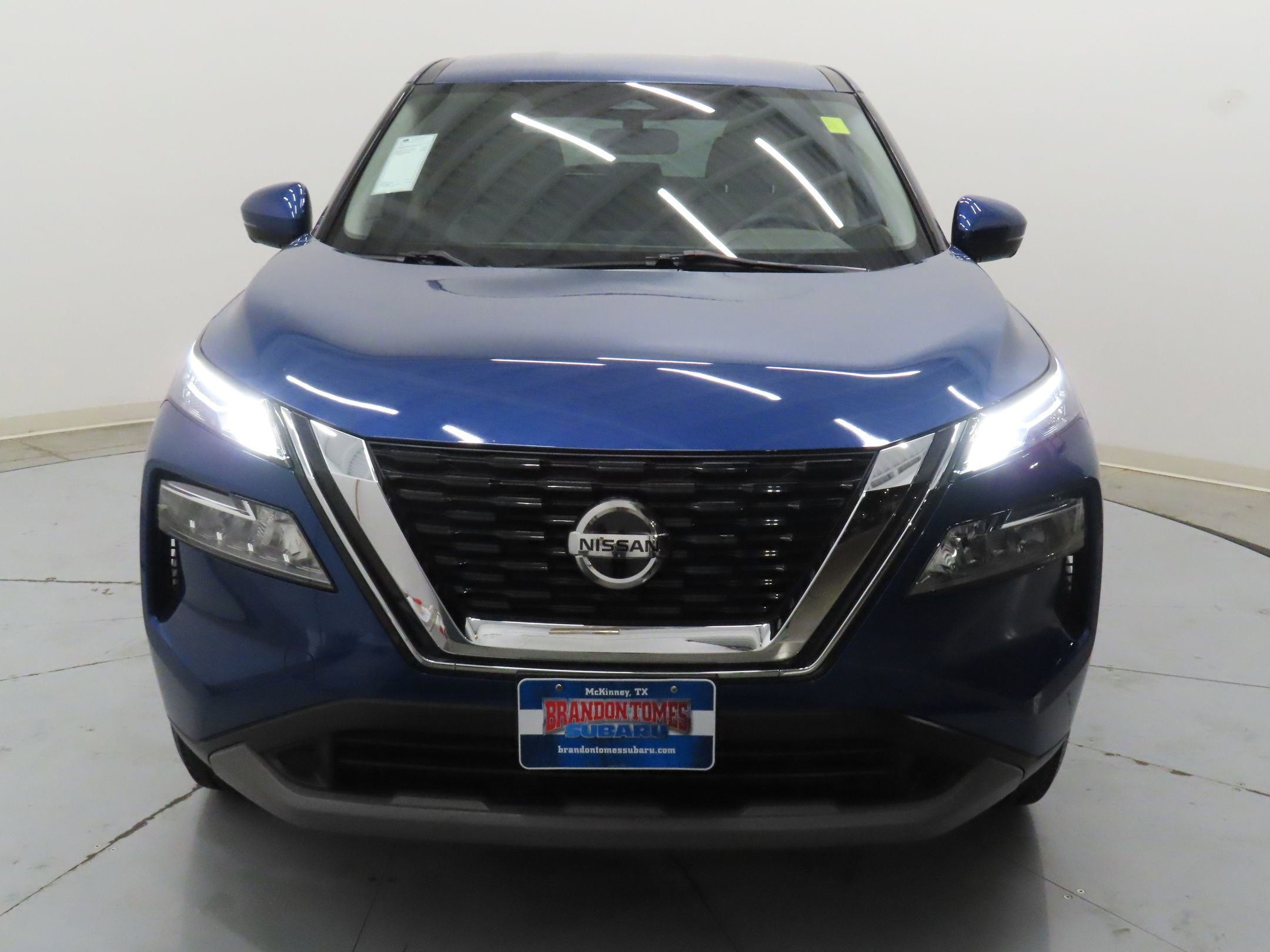 Used 2021 Nissan Rogue SV image 10