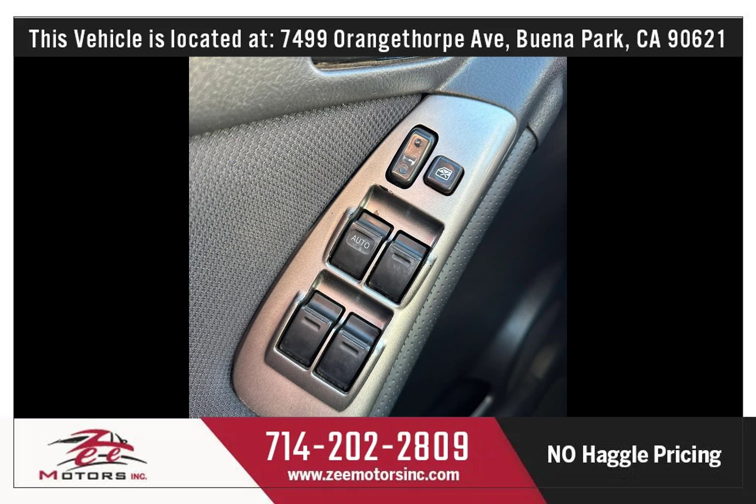 Used 2005 Toyota Matrix XR FWD image 36
