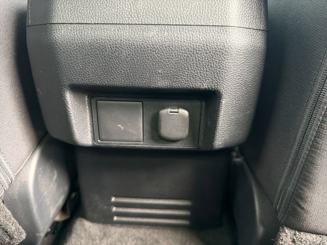 Used 2024 Toyota Tacoma SR w/ SR Upgrade Package AWD/4WD image 32