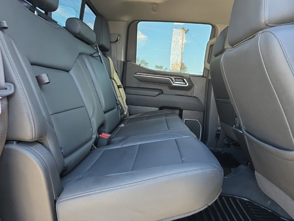Used 2022 Chevrolet Silverado 1500 LTZ w/ Technology Package image 15