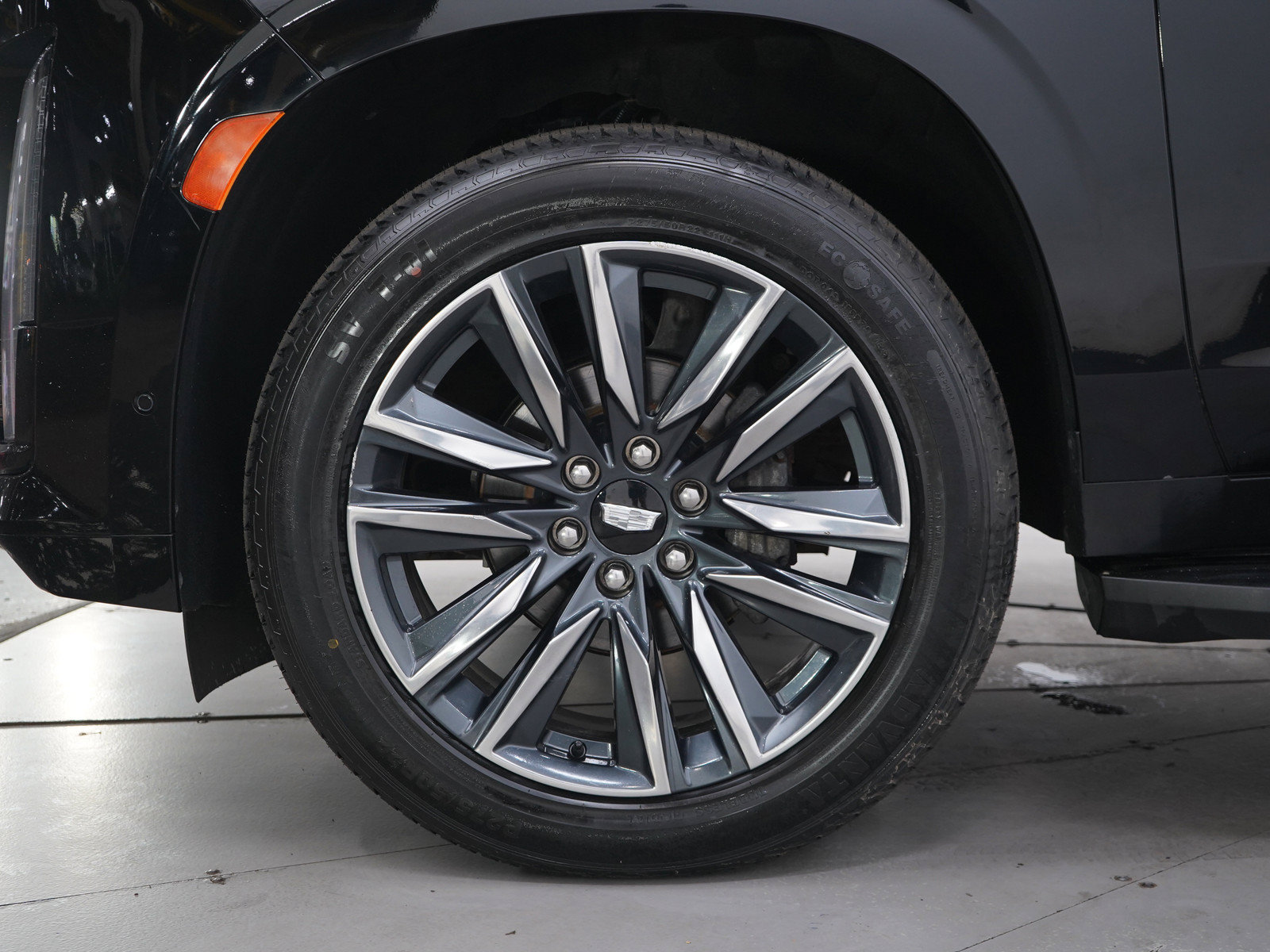 Used 2021 Cadillac Escalade Sport AWD/4WD image 31