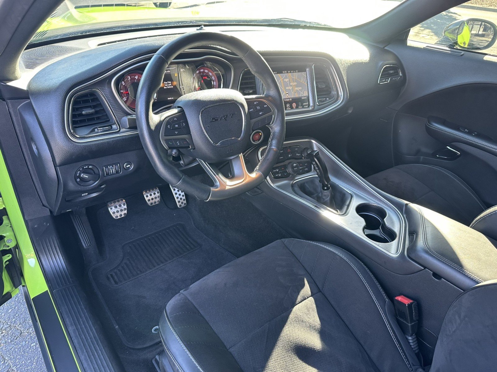 Used 2015 Dodge Challenger SRT Hellcat RWD image 17