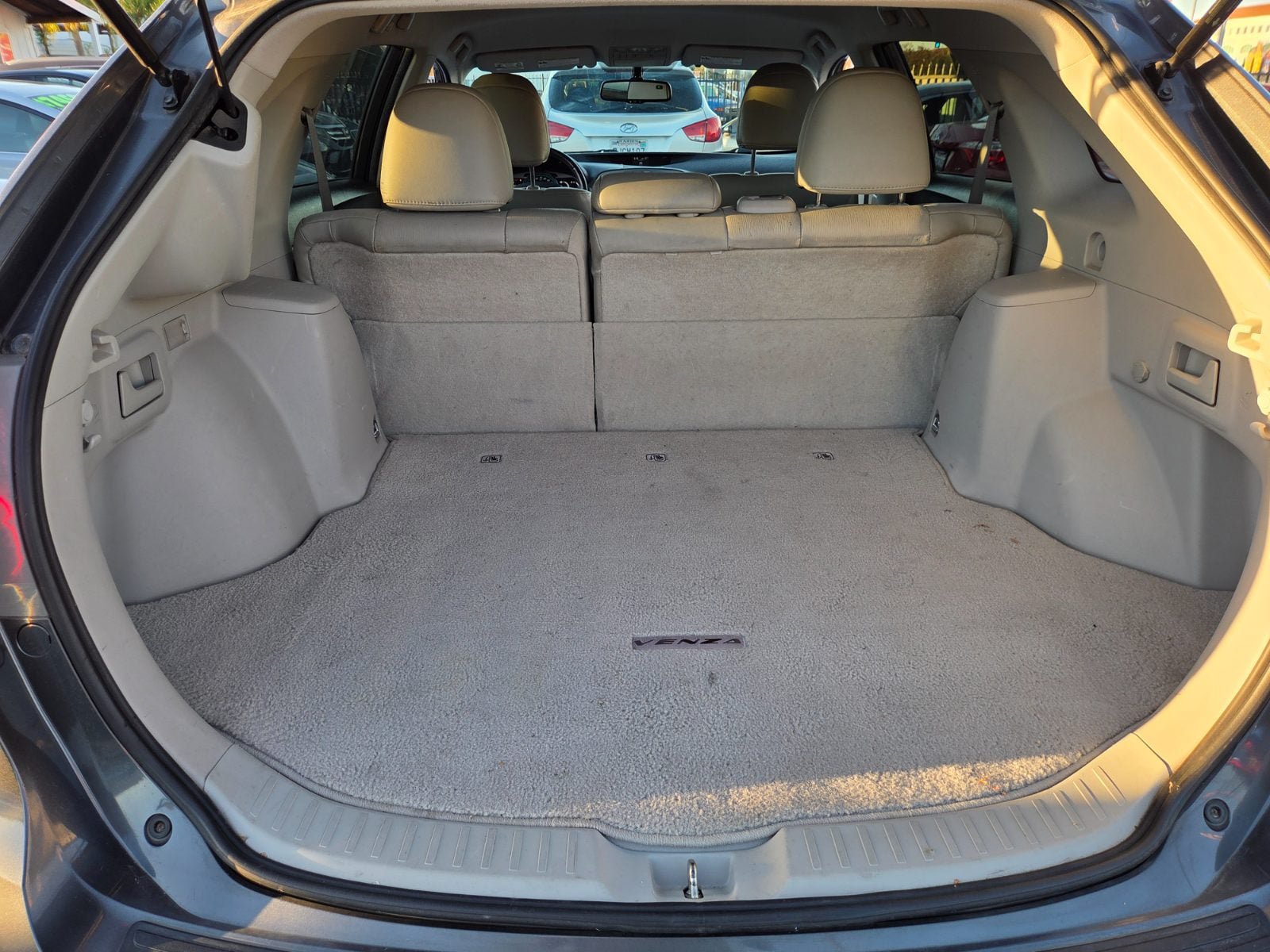 Used 2012 Toyota Venza XLE FWD image 11