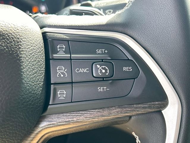 Used 2023 Jeep Grand Cherokee 4WD 4xe image 25