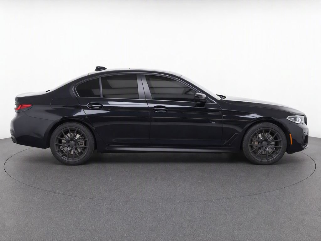 Used 2022 BMW 740i xDrive w/ M Sport Package AWD/4WD image 31
