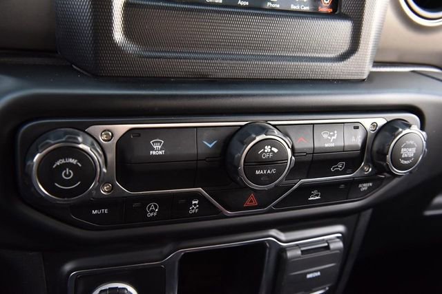 Used 2022 Jeep Gladiator Sport image 13