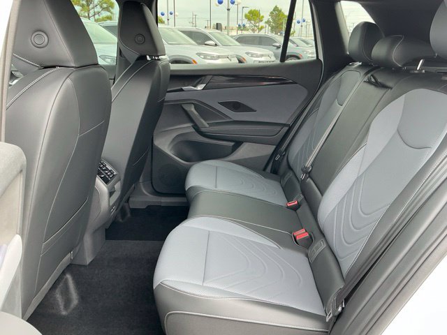 New 2026 Volkswagen Tiguan SE R-Line FWD image 14