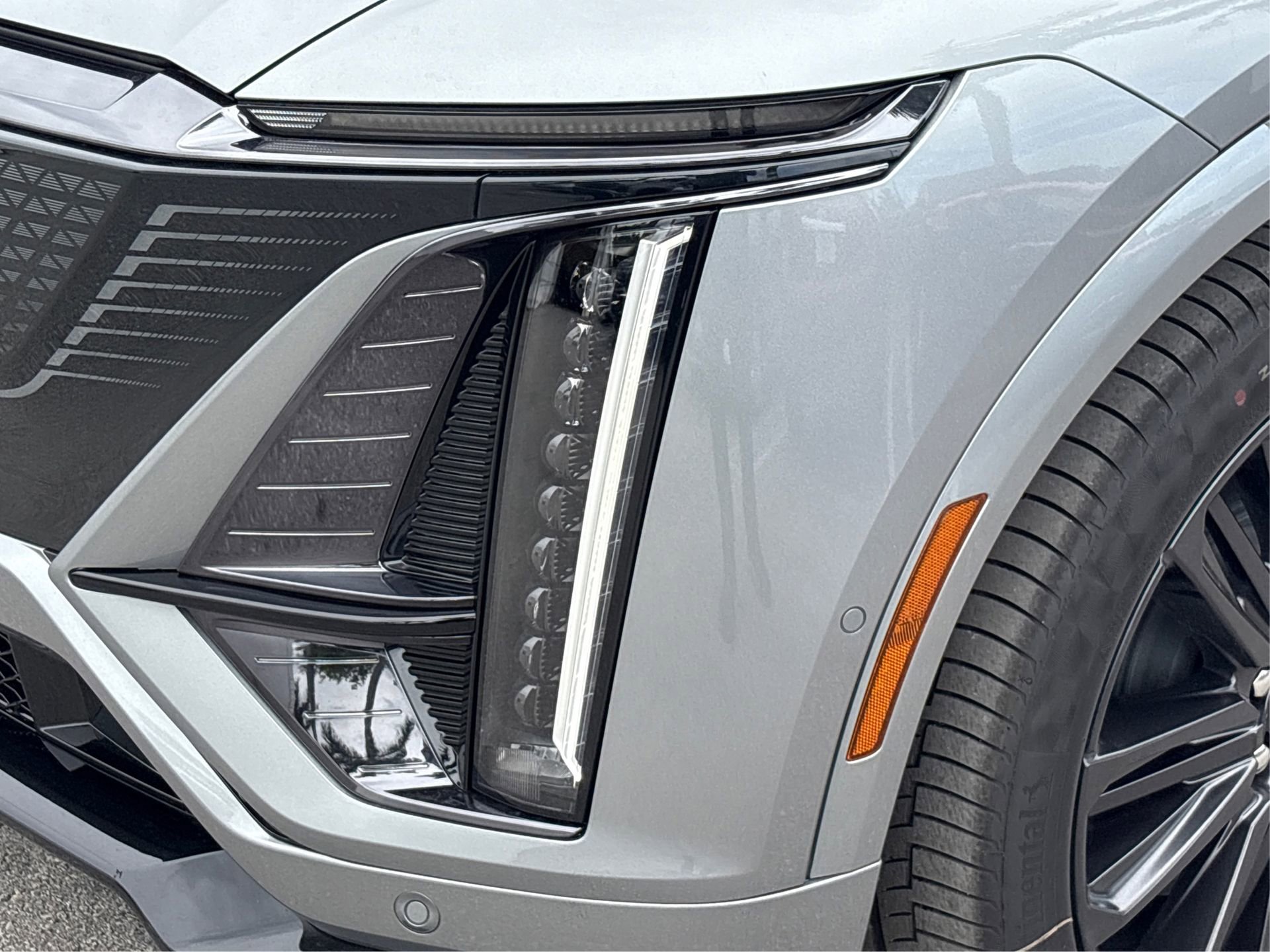 New 2026 Cadillac Lyriq V AWD/4WD image 14