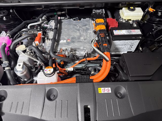 New 2026 Toyota C-HR AWD/4WD image 40