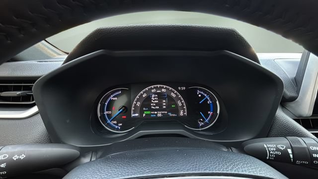 Used 2025 Toyota RAV4 SE w/ Convenience Package AWD/4WD image 15