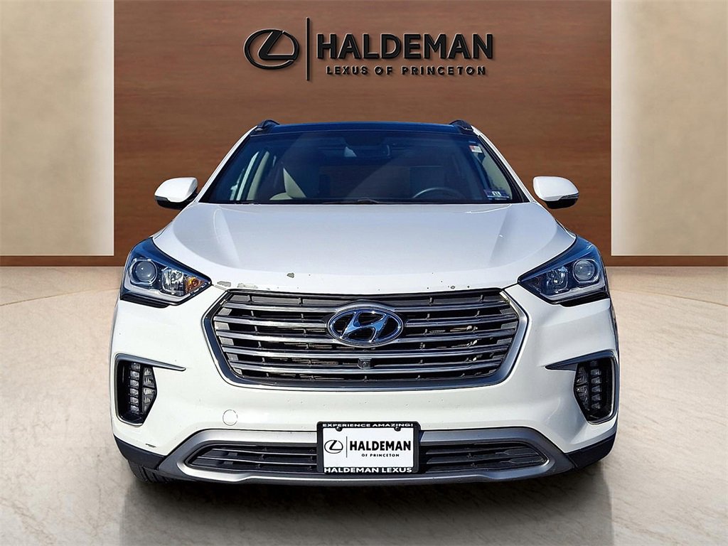 Used 2017 Hyundai Santa Fe SE image 2