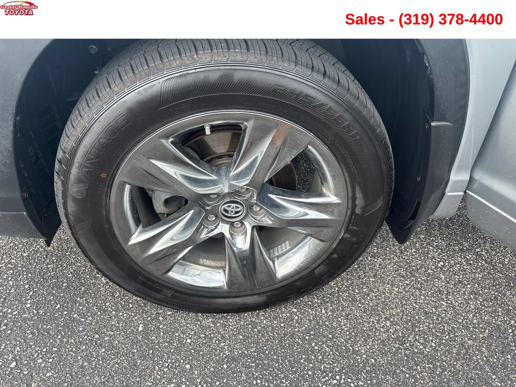 Used 2017 Toyota Highlander Limited Platinum AWD/4WD image 23
