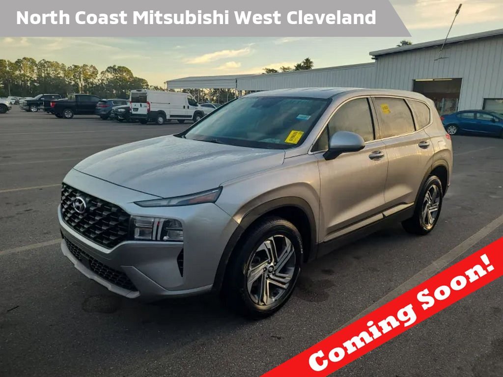 Used 2023 Hyundai Santa Fe SE image 1