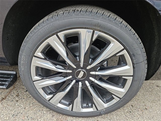 New 2026 Cadillac Escalade ESV Luxury w/ Touring Package image 25