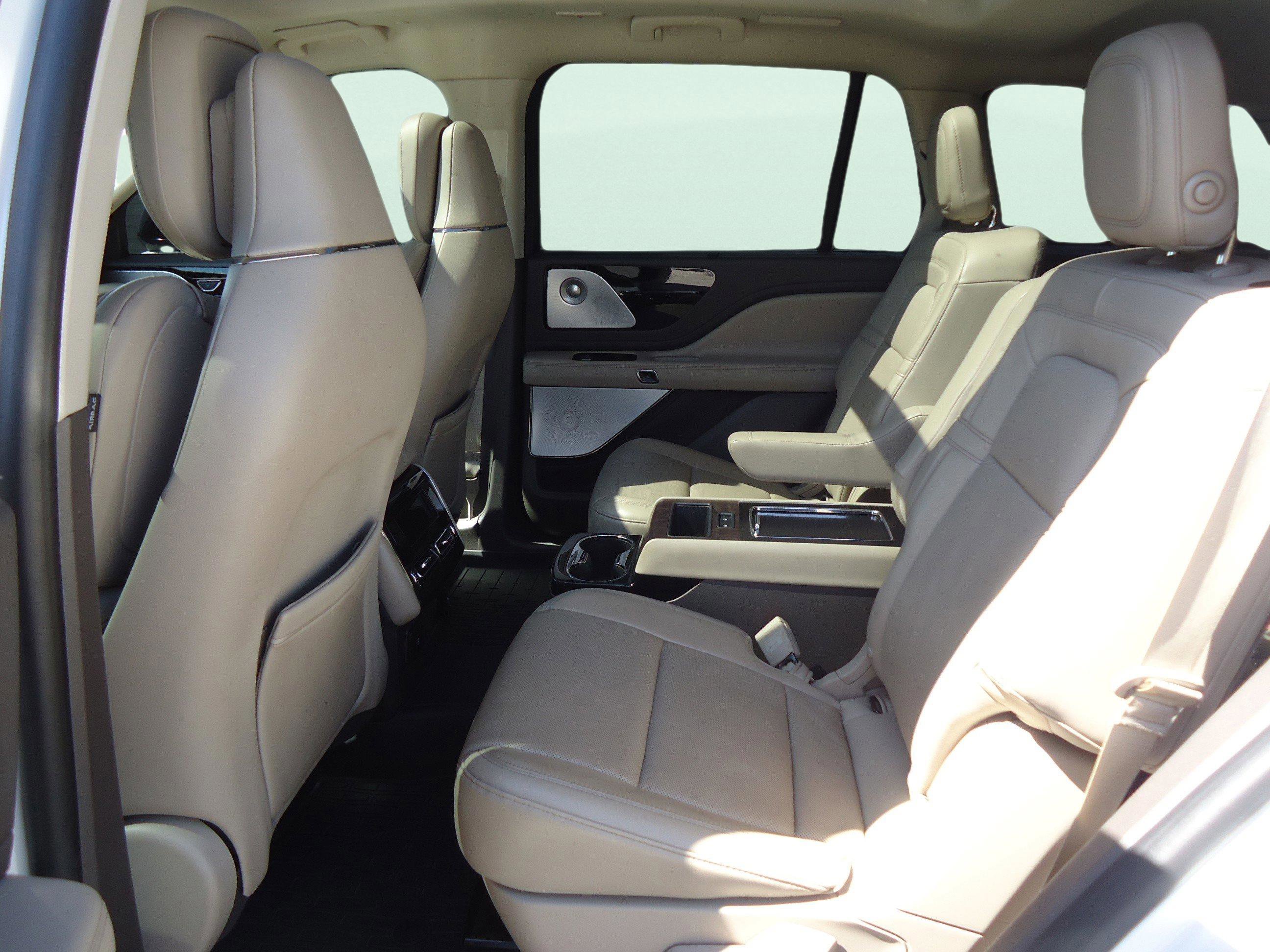 Used 2020 Lincoln Aviator Reserve w/ Equipment Group 202A AWD/4WD image 30