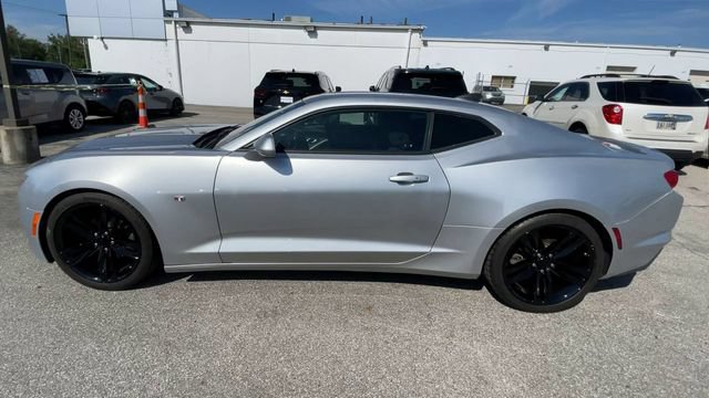 Used 2019 Chevrolet Camaro LT RWD image 7