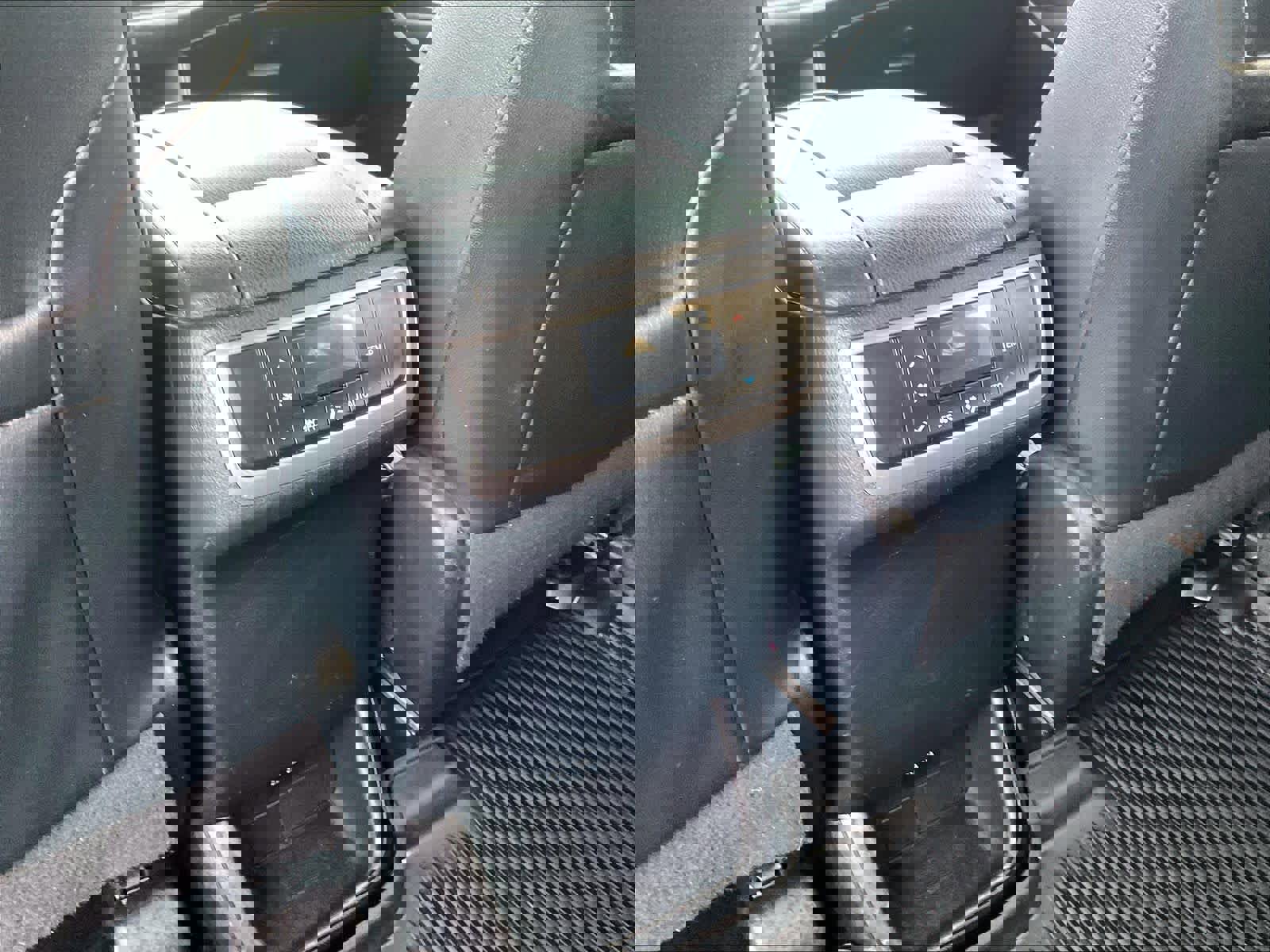 Used 2018 Toyota Highlander Plus image 37