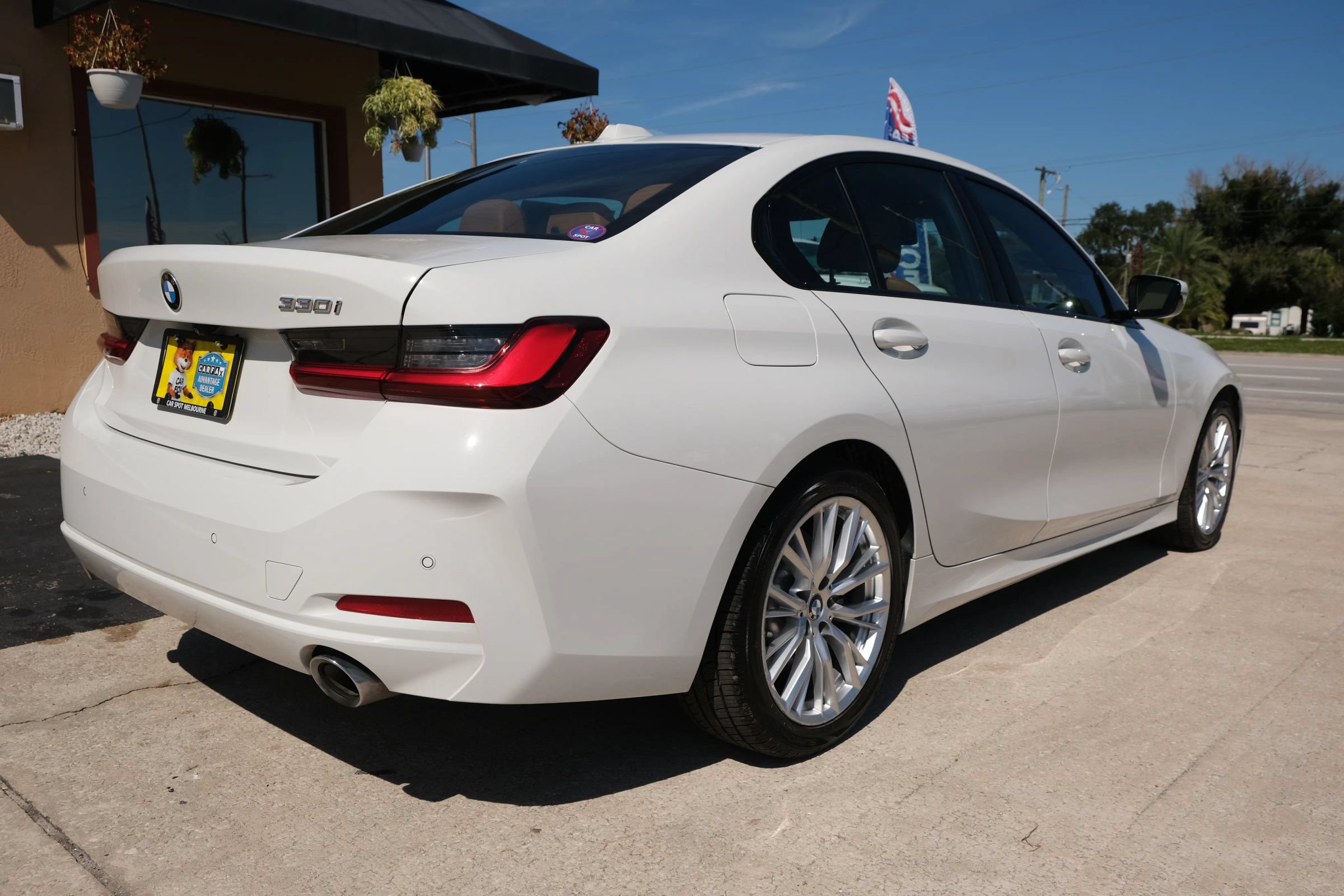 Used 2023 BMW 330i Sedan w/ Driving Assistance Package RWD image 5
