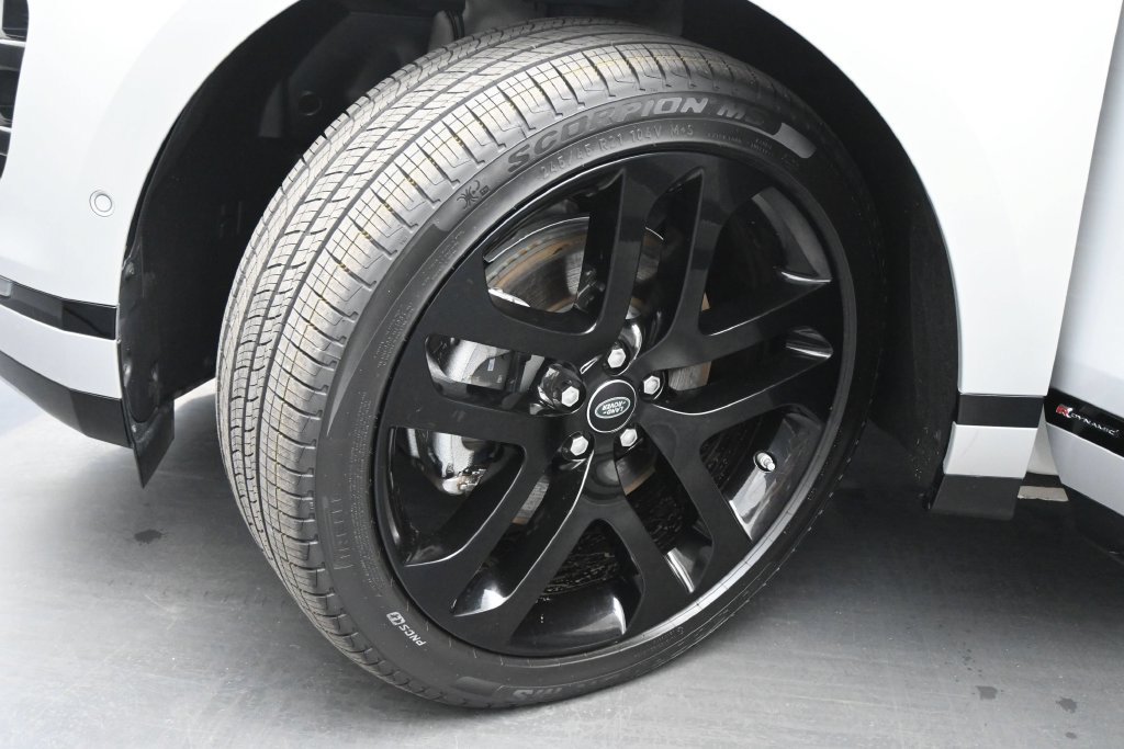 Used 2021 Land Rover Range Rover Evoque R-Dynamic HSE AWD/4WD image 19