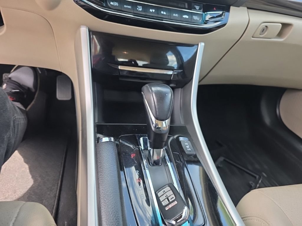 Used 2017 Honda Accord EX-L image 21
