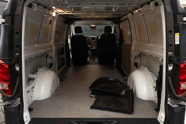 Used 2022 Mercedes-Benz Metris image 13