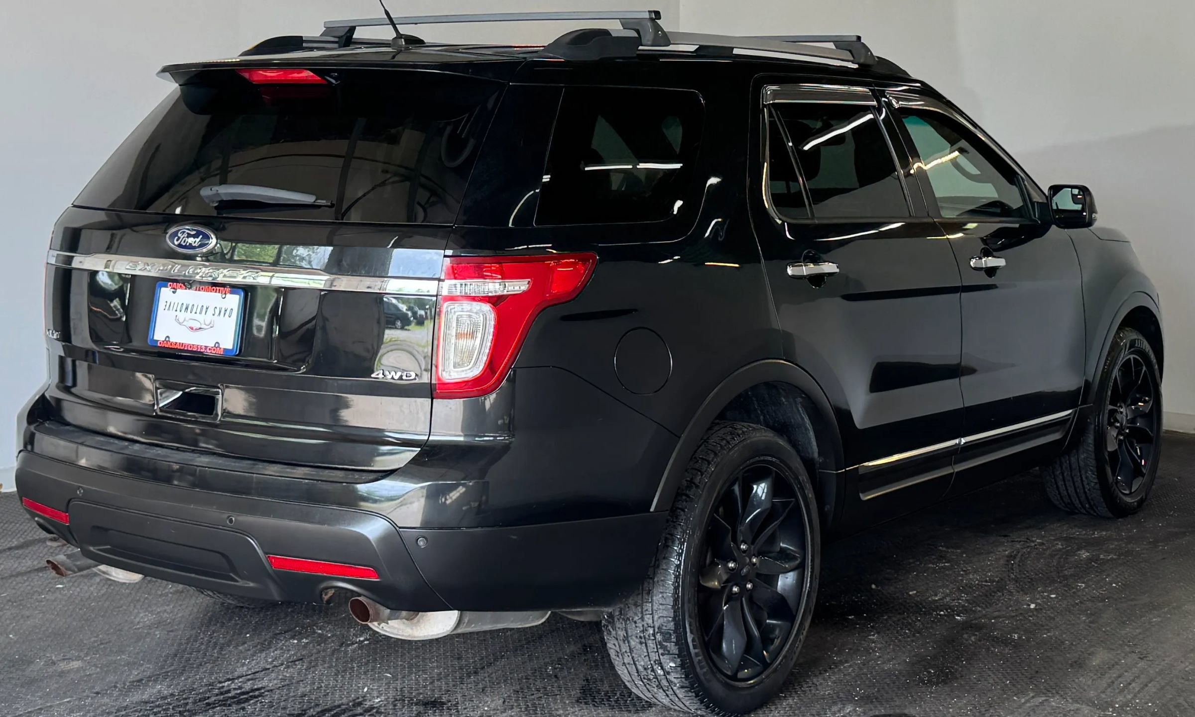 Used 2013 Ford Explorer XLT image 5