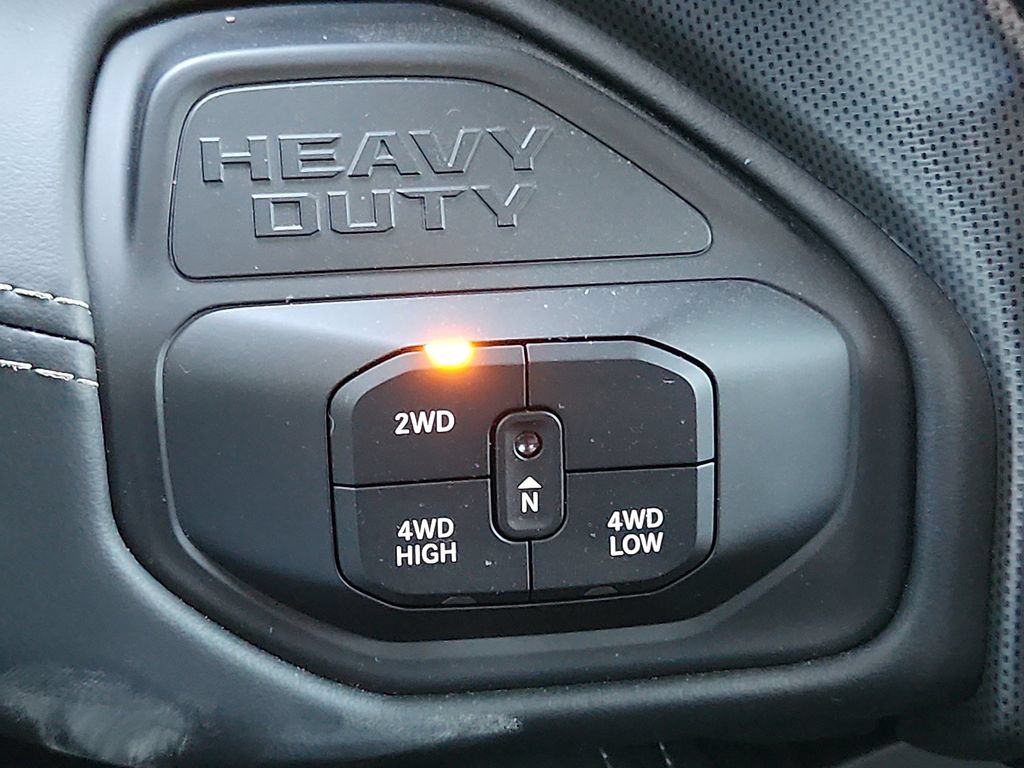 Used 2026 RAM 3500 Limited AWD/4WD image 25
