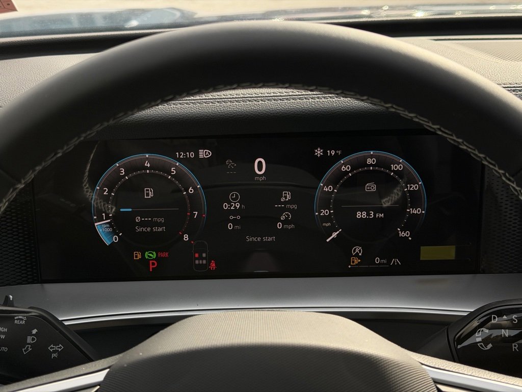 New 2026 Volkswagen Tiguan SE image 31