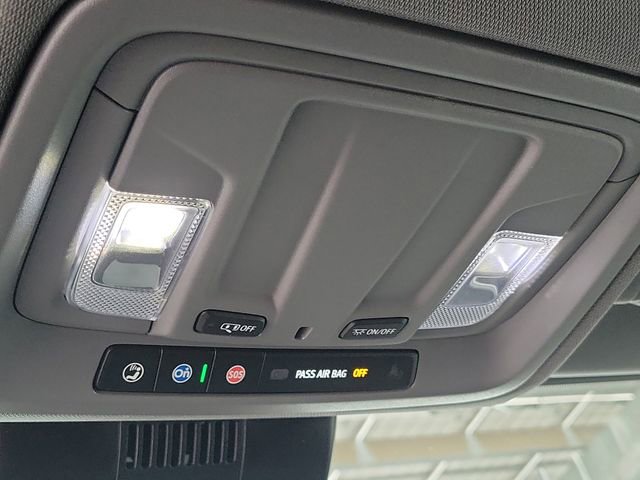 Used 2024 Chevrolet Silverado 2500 LTZ AWD/4WD image 16