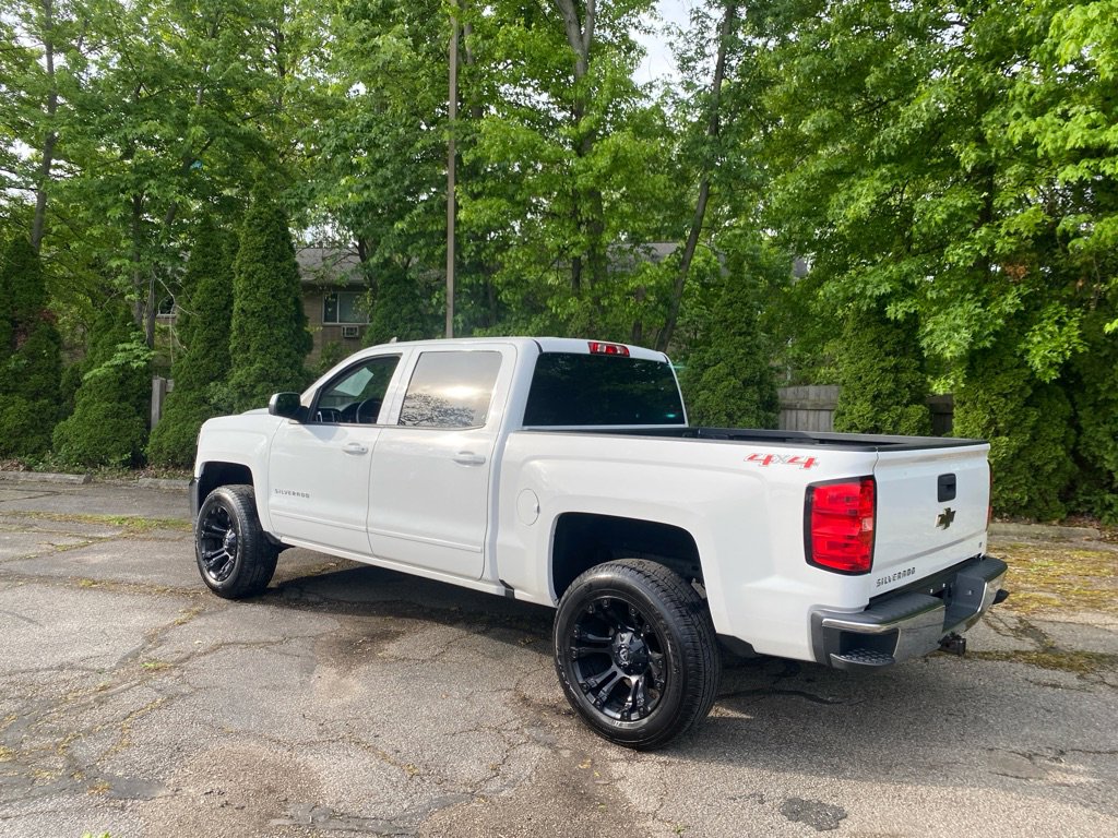 Used 2017 Chevrolet Silverado 1500 LT w/ All Star Edition AWD/4WD image 3